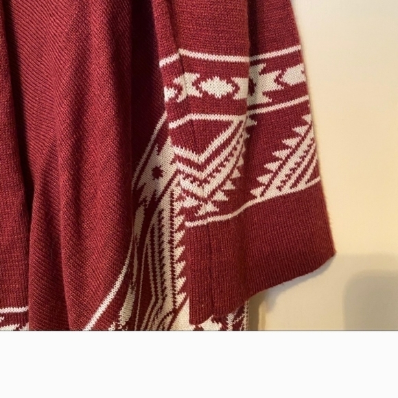 Almost Famous Southwest Print Cardigan Size L - Picture 3 of 7